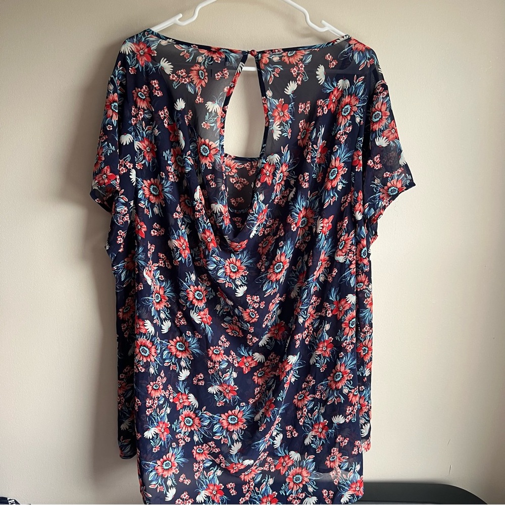 Torrid Blue Floral Chiffon Semisheer Draped Back Short Sleeve Blouse 3 - Picture 5 of 6